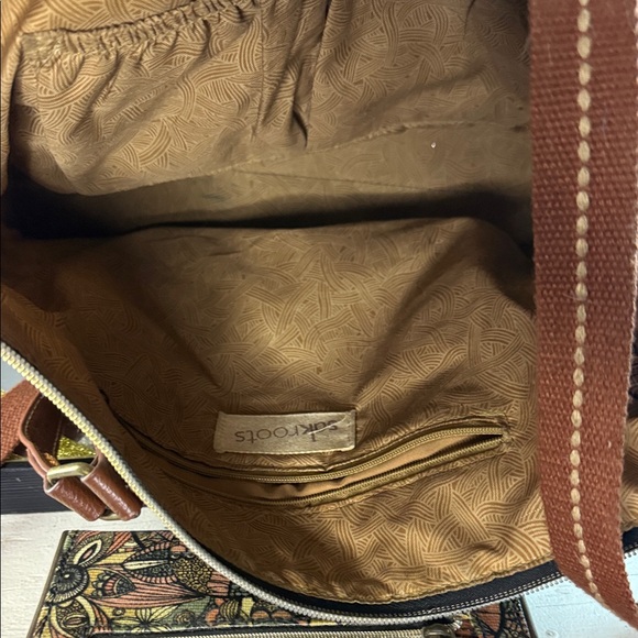 Sakroots Floral Shoulder Bag with Wallet - Brown and Green. Boho - Picture 14 of 14